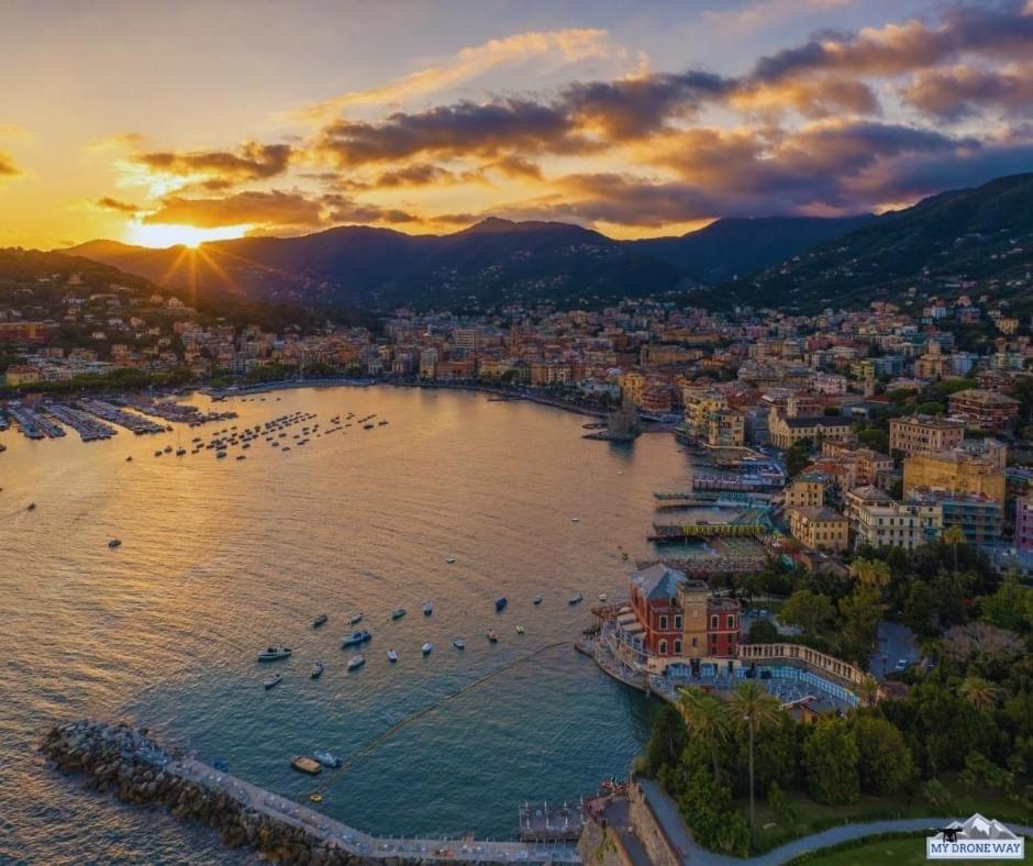 Casa Tigullio Palace - Parking Place Rapallo Extérieur photo